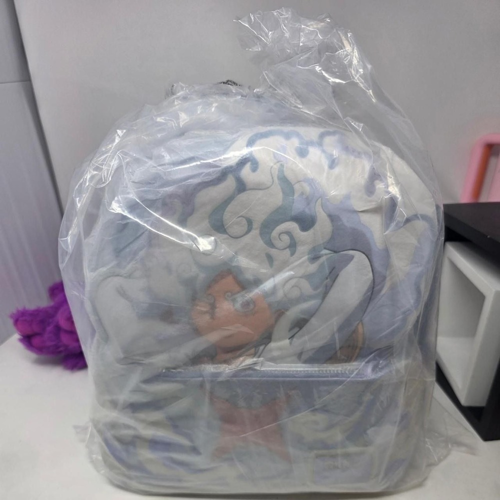 loungefly NYCC Limited Edition ONE PIECE GEAR5 Luffy Glow Cosplay Mini Backpack